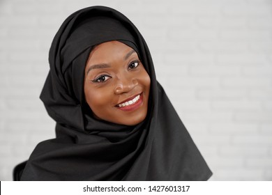 79,862 Style Fashion Young Muslim Stock Photos, Images & Photography 