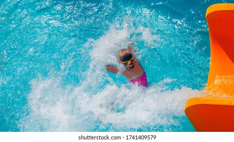 Portrait Pretty Young Girl Swimming Pool Stock Photo 1741409579 ...