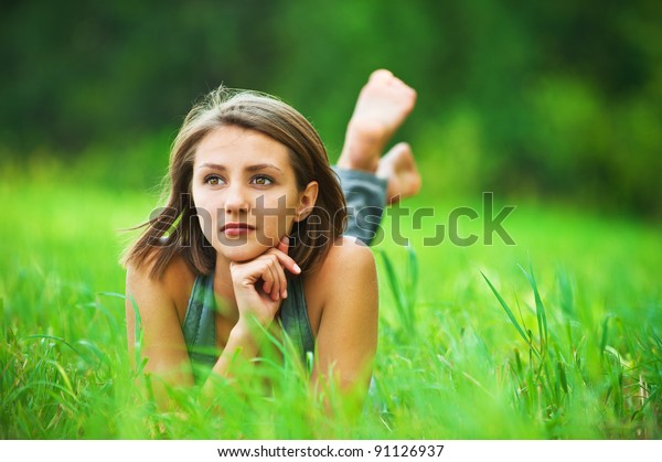 portrait romantic young woman short hair  stockfoto jetzt