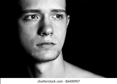 Portrait D Homme Triste Pleurant De Larmes Photo De Stock Modifiable Shutterstock