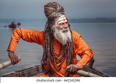 11,382 Boats Varanasi Images, Stock Photos & Vectors | Shutterstock