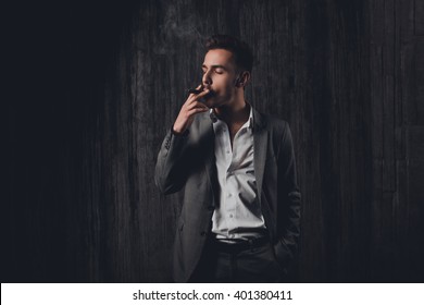 Portrait Serious Young Man Suit Smoking Stock Photo 401380411 ...