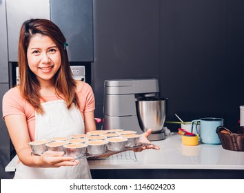 Portrait Smelling Beautiful Woman Owner Business Bakery Store Shop