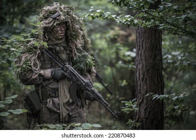 81 Wear ghillie suit Images, Stock Photos & Vectors | Shutterstock