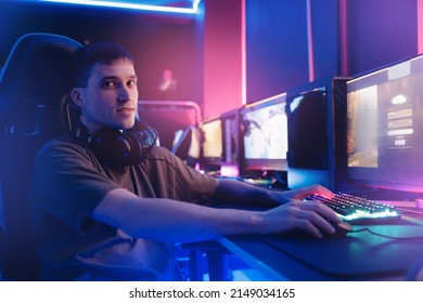 Portrait Streamer Young Man Professional Gamer Stock Photo 2149034165 ...