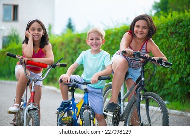 941 Indian boy cycling Stock Photos, Images & Photography | Shutterstock