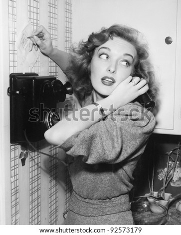 Portrait of a woman talking on the telephone