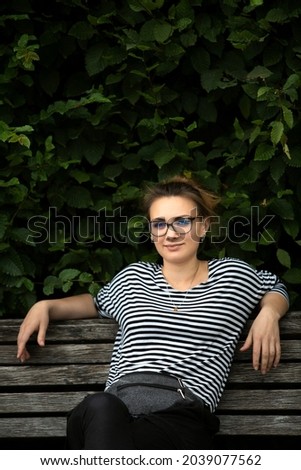 Woman, pretty, young, glasses, hat, upper body