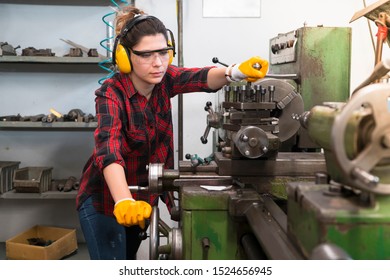 482 Female Heavy Equipment Operator Images, Stock Photos & Vectors ...