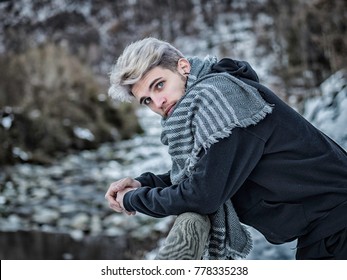 Featured image of post Boys Photo Pose In Snow - ১০ টি সিম্পলের মাঝে গর্জিয়াস ফটো স্টাইল । top 10 best photo pose for male and how to do it step by step.