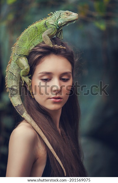 Portrait Young Woman Iguana Stock Photo 201569075 | Shutterstock