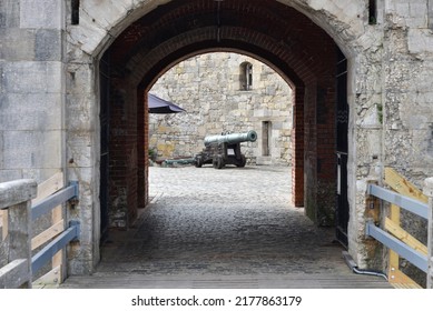 Portsmouth, England, July 13th 2022. Entrance To Southsea Castle In Portsmouth, England.  Open Archway With A Cannon Behind.