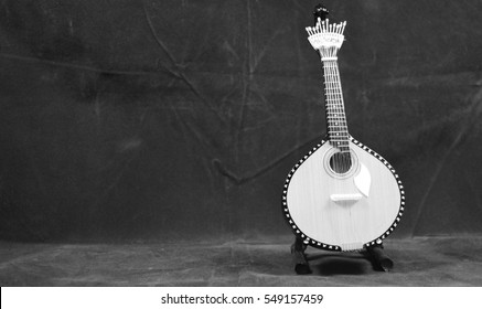 Portuguese Guitar 