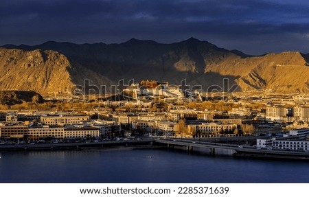 The Potala Palace in the sunset light, the golden castle, Lhasa, Tibet, China