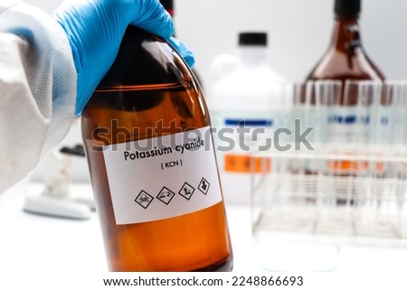 potassium cyanide in bottle , chemical in the laboratory and industry, Chemical used in the analysis Stock foto © 