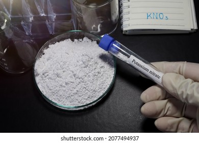 Potassium Nitrate Powder Is Used In Laboratories Or In Industry