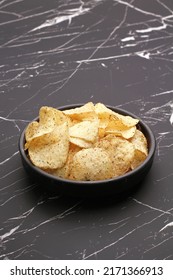 Potato Chips With Herbs And Seaweed Powder