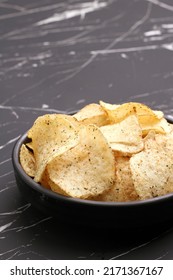 Potato Chips With Herbs And Seaweed Powder