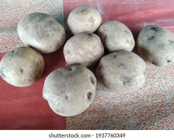 Potatoes Contain Complex Carbohydrates These Carbohydrates Are Arguably Better Than White Rice Which Isa Simple Carbohydrate Complex Carbohydrates Also Contain Good Fibers For Digestion As Well