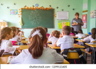 Ecole Primaire Images Photos Et Images Vectorielles De Stock Shutterstock