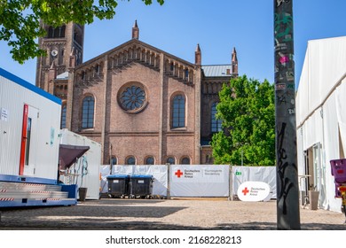 Potsdam, Germany 22 Mai 2022: Tent Of The Red Cross Society, Volunteer Assistance For Refugees From Ukrina. High Quality Photo