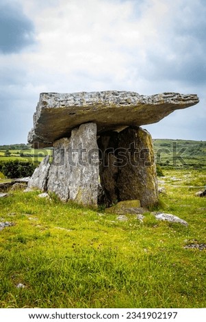 Poulnabrone Tomb prehistoric monument in Burren Ireland celtic portal