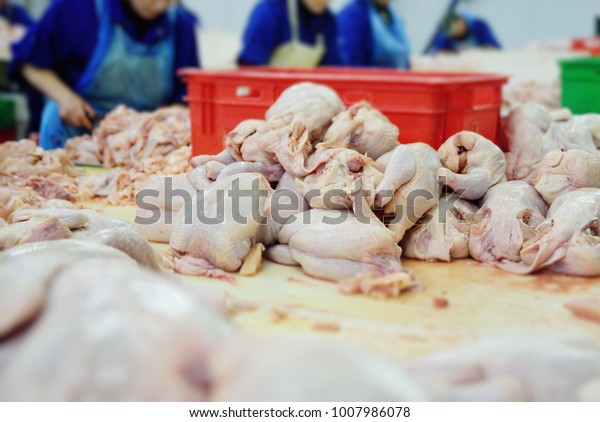 the poultry processing in food industry.
Deboning chicken.