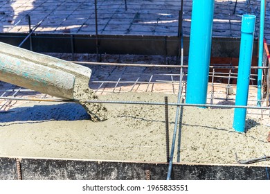 Pouring Concrete Slap Of The Bath Room With The Water And Drain 