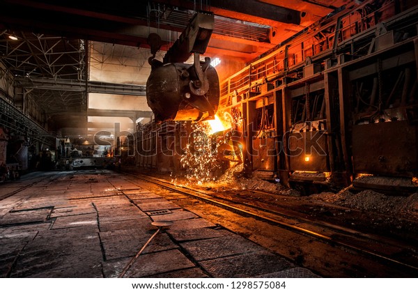 Pouring of liquid
metal in open-hearth
furnace