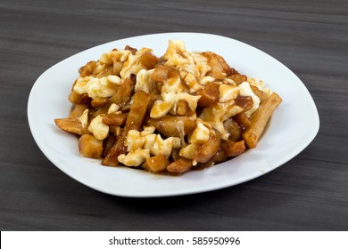 Poutine Repas Du Quebec Avec Frites Photo De Stock Modifiable