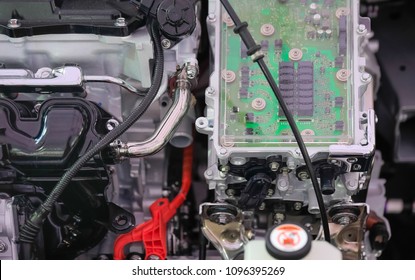 Power Electronics Control In Engine Hybrid Car