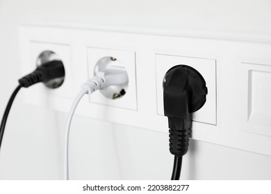 21,998 Power socket installation Images, Stock Photos & Vectors ...