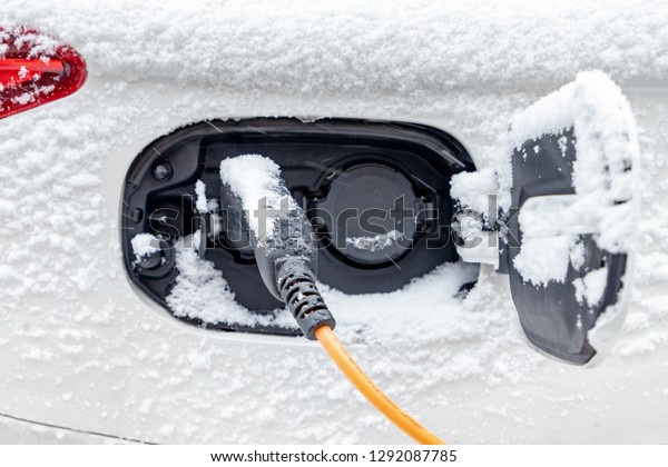 can you drive an electric car in the snow