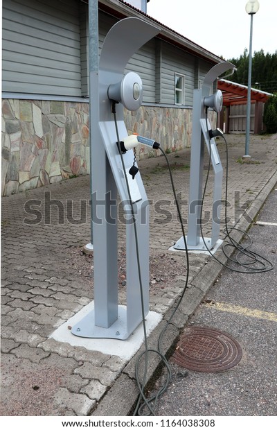 Power supply\
stations for electric car charging. Its role is to simply relay the\
AC power to the vehicle\
safely.