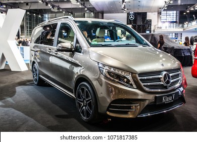 1,348 Mercedes benz v class Images, Stock Photos & Vectors | Shutterstock