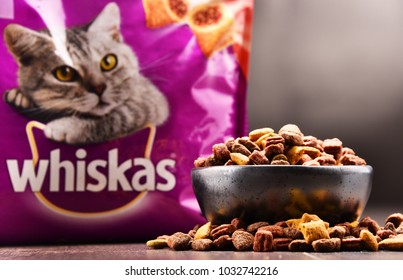 Whiskas Immagini Foto Stock E Grafica Vettoriale Shutterstock