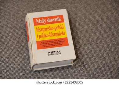 POZNAN, POLAND - Oct 02, 2022: A Polish Wiedza Powszechna Vocabulary Book In Spanish