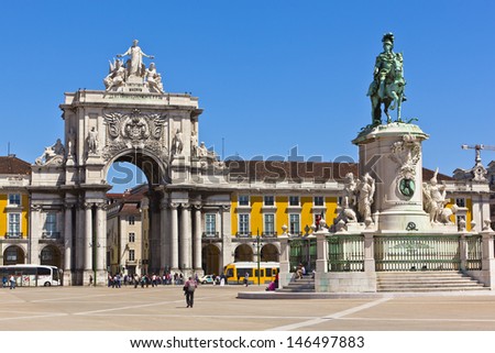 praca do comercio in lissabon