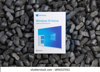 Prague, CZ-14 January 2021: Microsoft Windows 10 Home USB Flash Drive Retail  Installation Box For Desktop Fall In Packaging Foam Peanuts. 