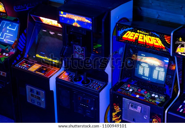 old arcade video games