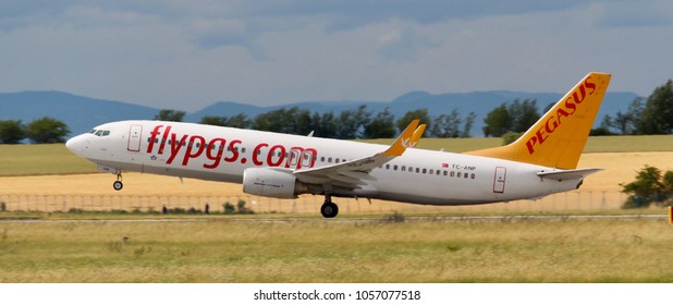 PRAGUE, CZECH REPUBLIC - JULI 1, 2017: Photo of a Boeing 737 of Fly Pegasus airlines.