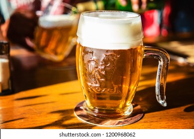 Prag Bier Bilder Stockfotos Und Vektorgrafiken Shutterstock