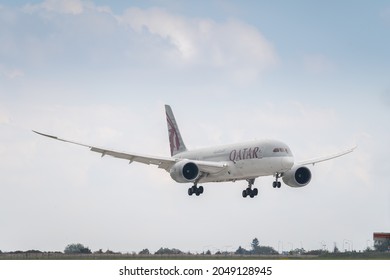 Prague, Czechia - 28th September 2021 - Landing Of Boeing 787 Dreamliner By Qatar Airlines At Václav Havel International Airport In Prague