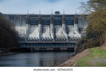 Praha's dam powerhouse