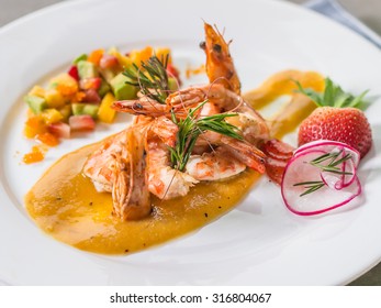 Prawns Grilled With Mango Sauce And Fruit Salsa