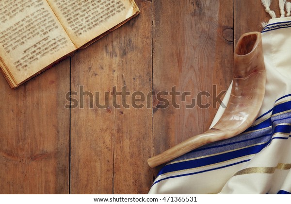 Prayer Shawl - Tallit and Shofar (horn) jewish
religious symbol