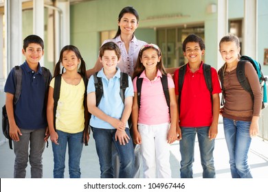 Vorschulkinder mit Lehrer