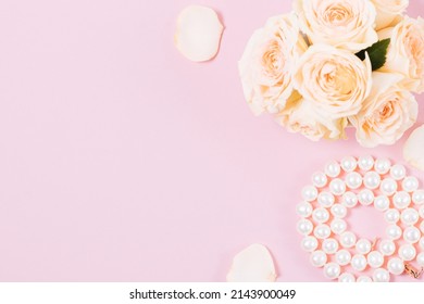 Precious Pearl Necklace Near Bouquet Of Fresh Roses, Elegant Flat Lay Composition With Copy Space