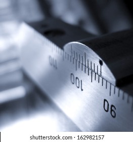precision measurement tool  					