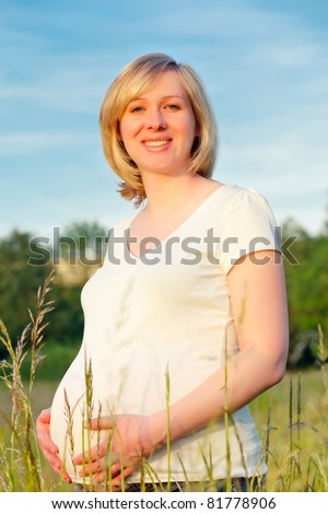 Similar – Foto Bild Portrait einer jungen Frau im Bambus Dschungel